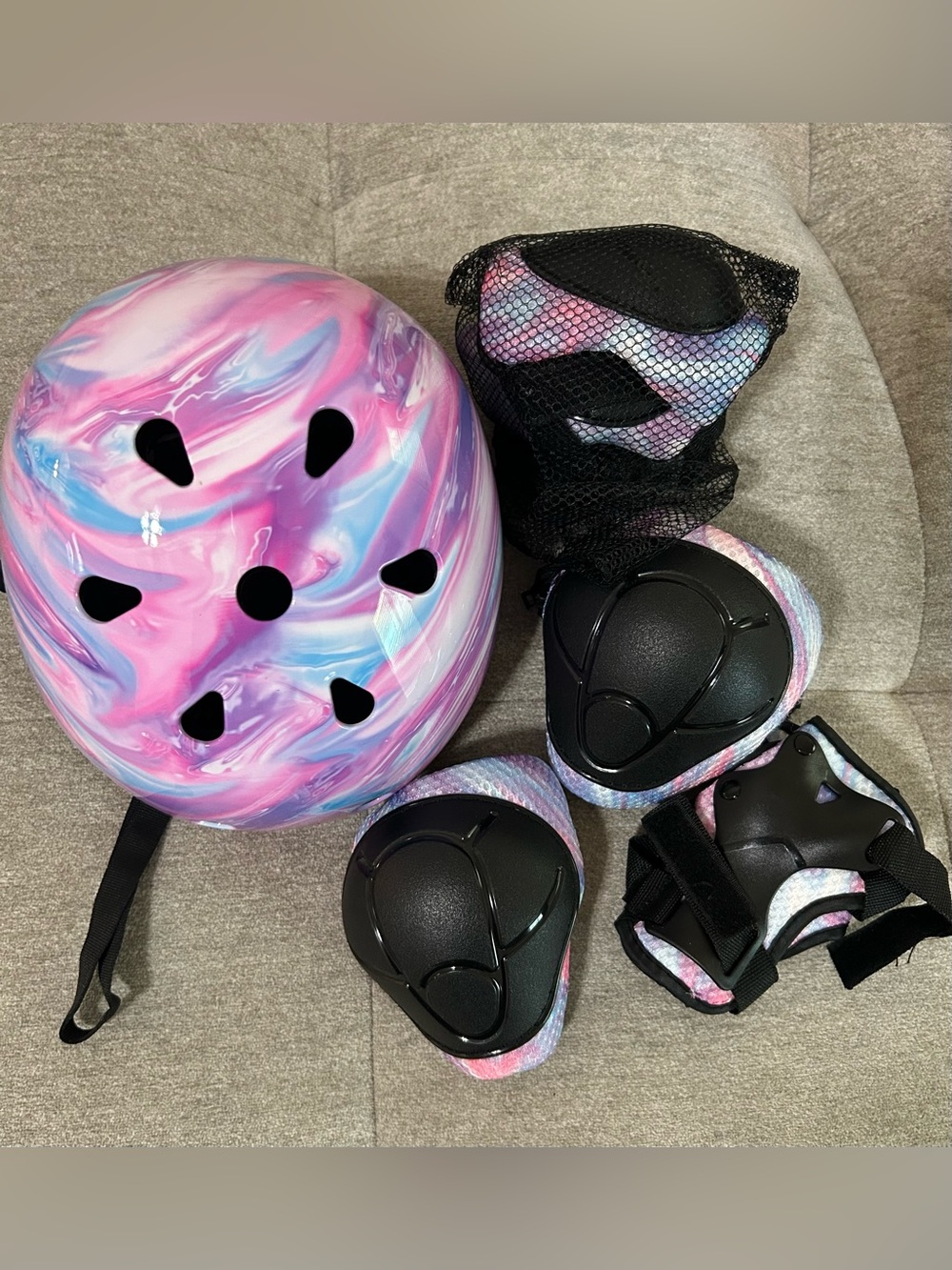 Kids Multicolor Swirl Helmet and Protective Pads Set